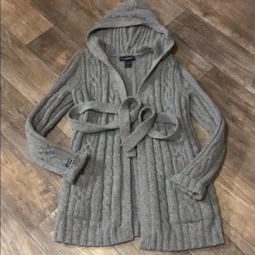 Abercrombie sweater